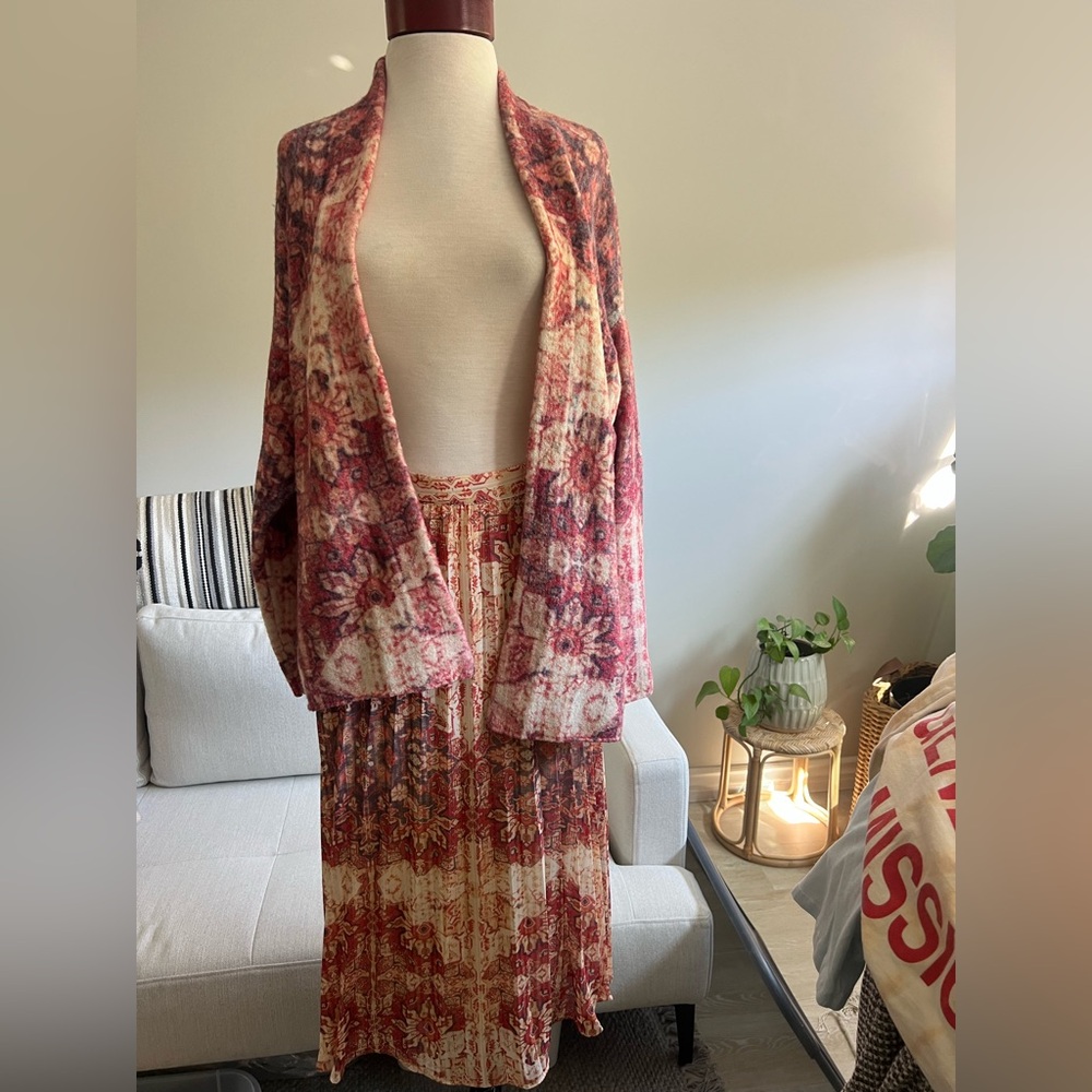 Anthropologie Red and Cream Patterned Set